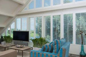 bespokeshapeshutters0521771921979