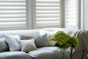cafeshutters21771922005